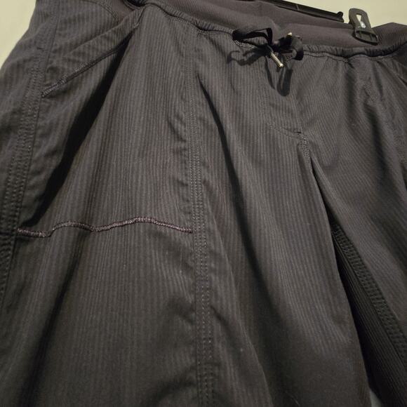 Lululemon Dance Studio Cropped Pants Womens Sz 12 Black Workout Athleisure - Picture 6 of 13